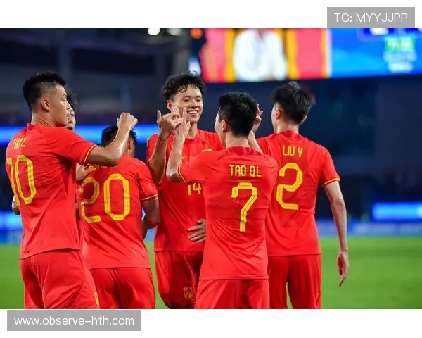 东京奥运赛场再掀高潮，中国运动员连创佳绩引全球关注