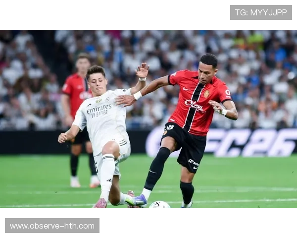 欧洲豪门转会风云再起球星去向牵动新赛季格局变化引发广泛关注